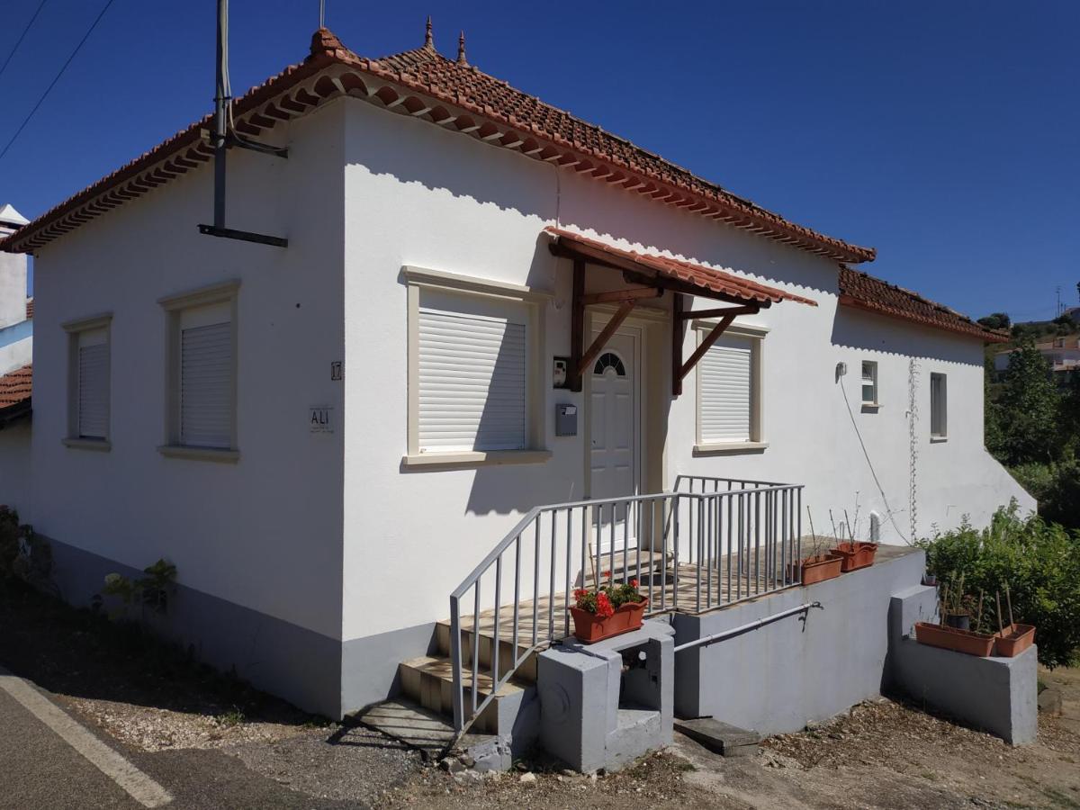 Casa 4 Estacoes Villa Batalha Eksteriør billede
